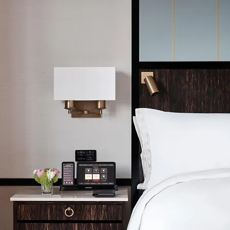 The Peninsula Hotel 5*