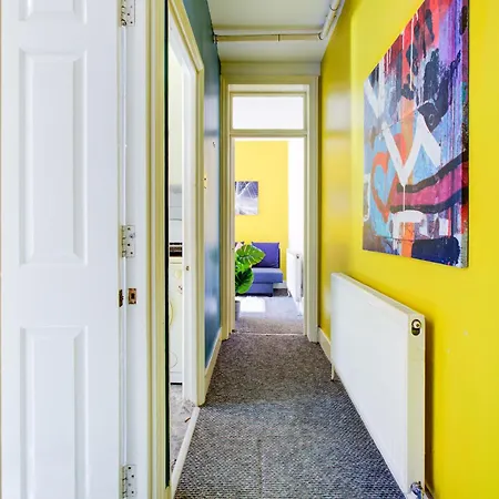 1 Bedroom & Livingroom Oxford Street In Central Apartment London