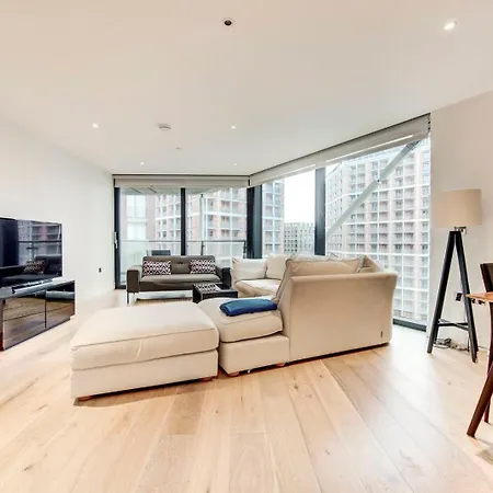 Апартаменты Guestready - A Prime In Nine Elms *