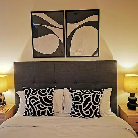 Cozy Near O2 Arena Affittacamere