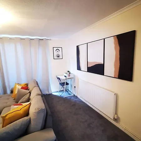 Cozy Near O2 Arena *