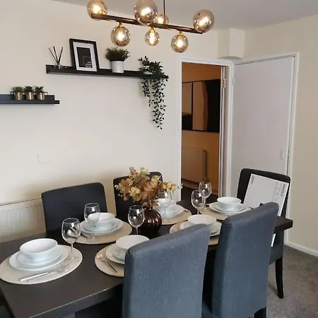 Affittacamere Cozy Near O2 Arena *