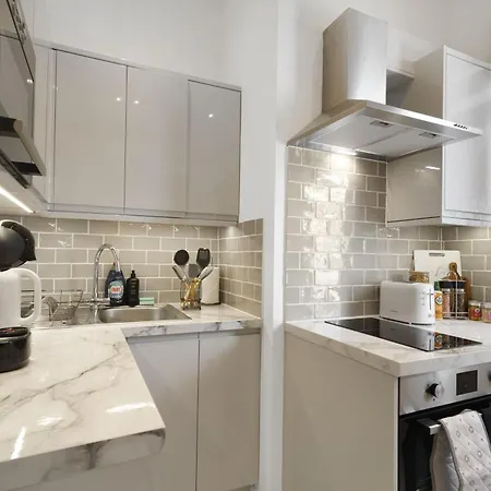 Tranquil Retreat In * Harrow