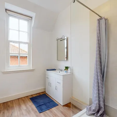The Vicarage Tooting, Sw17 Guest house