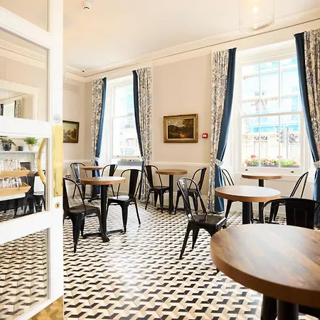 Hotel William 3*