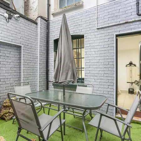 Spacious 2 Bedroom Flat Near Hyde Park By Beiroom *