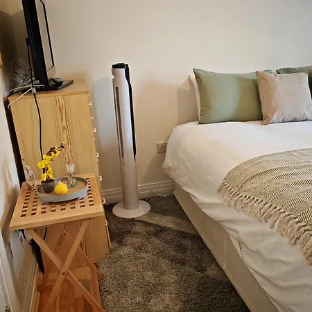 Spacious & Cosy Double And Single Bedrooms Close To & Colindale Tube Stations Hendon