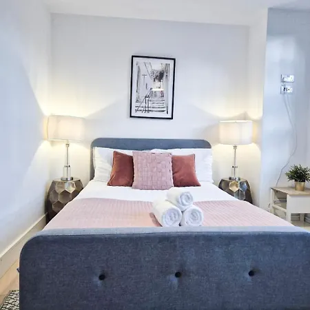 Apartment Modern & 3bedroom Flat With Pvt Balcony Steps From Regent's Park