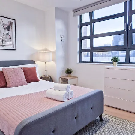 Modern & 3bedroom Flat With Pvt Balcony Steps From Regent's Park Apartment *