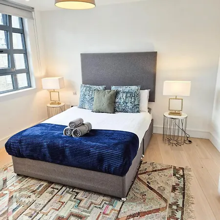 Apartment Modern & 3bedroom Flat With Pvt Balcony Steps From Regent's Park *