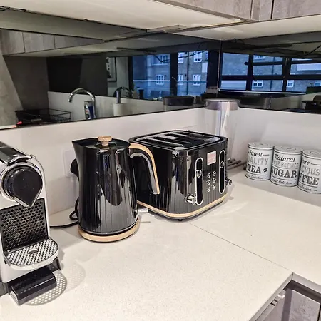 Apartment Modern & 3bedroom Flat With Pvt Balcony Steps From Regent's Park