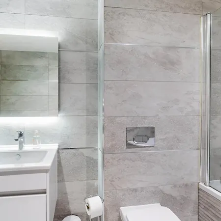 The Concord Modern 1 Bedroom Apartment
