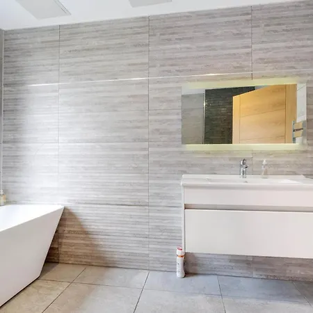 The Concord Modern 1 Bedroom