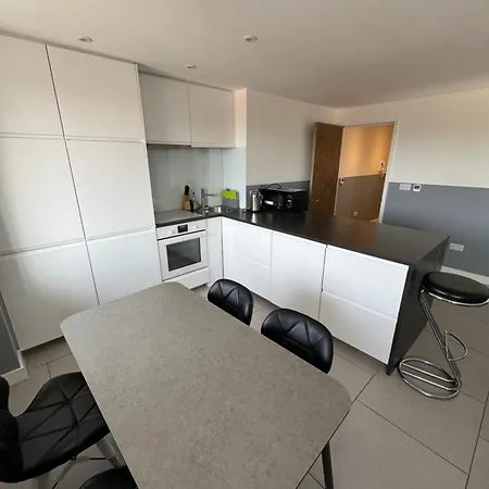 Modern And Cozy Two Bed In Clapham 5 *