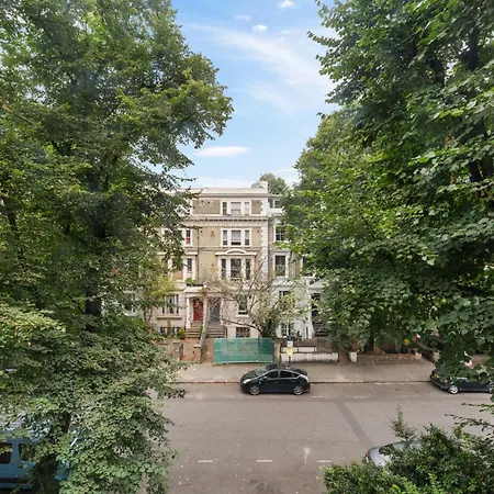 House Of Cambridge Gardens In Notting Hill London