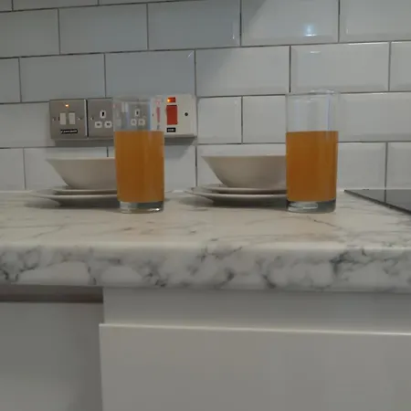 Stylish Near Excel London- Sleeps 4! * ロンドン