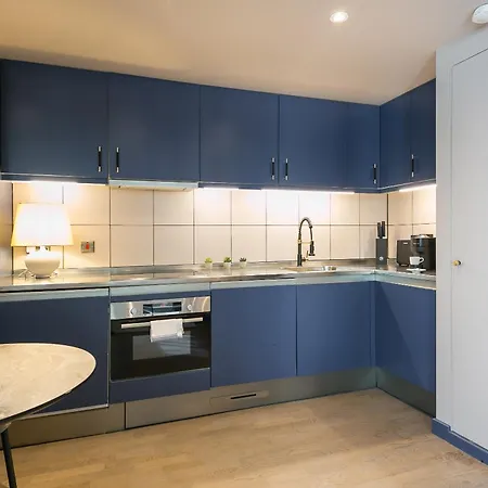Deluxe One Bedroom Near Holborn * London