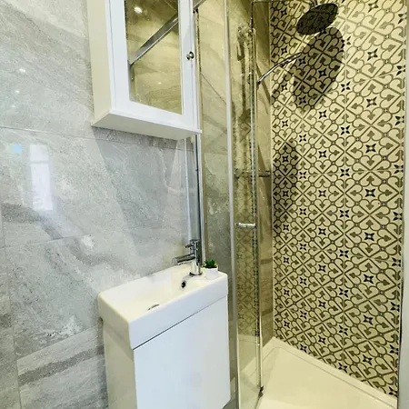 Apartment Luxury Flats, Ideal For Tourists *