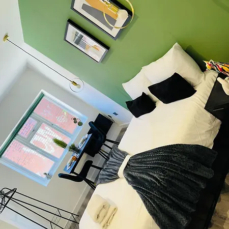 Apartment Luxury Flats, Ideal For Tourists *