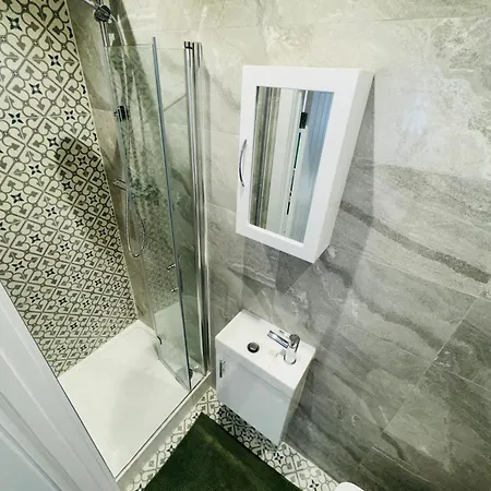 Luxury Flats, Ideal For Tourists Apartment London