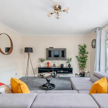 Cozy Near O2 Arena *