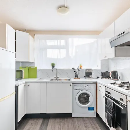 Cozy Near O2 Arena