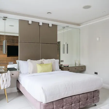 Apartament Luxurious Penthouse In Prime Location