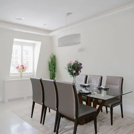 Luxurious Penthouse In Prime Location Apartament *