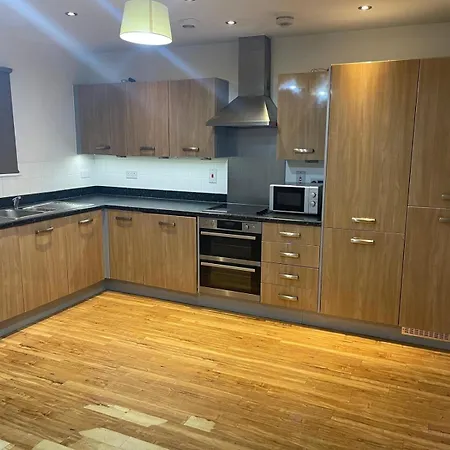 En-suite Cozy Double Bedroom * London