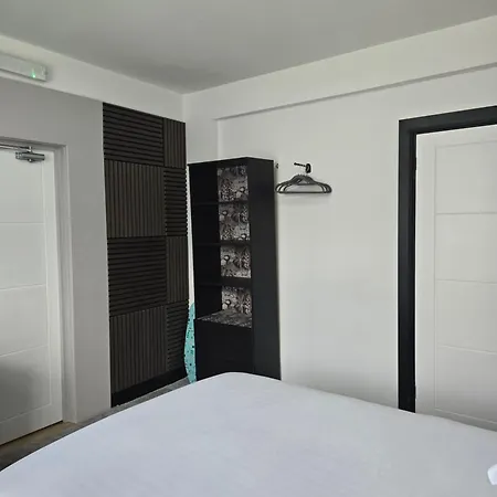 Double With Ensuite Bathroom Guest house