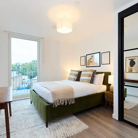 The Tottenham Retreat - Homely 2bdr Flat With Balcony Appartamento Londra