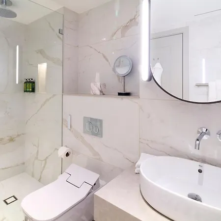 Cheval Phoenix House At Sloane Square 5*