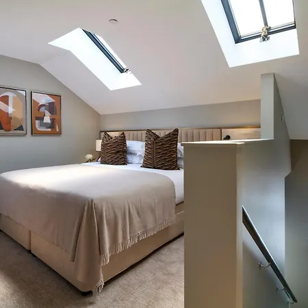 Cheval Phoenix House At Sloane Square 5*