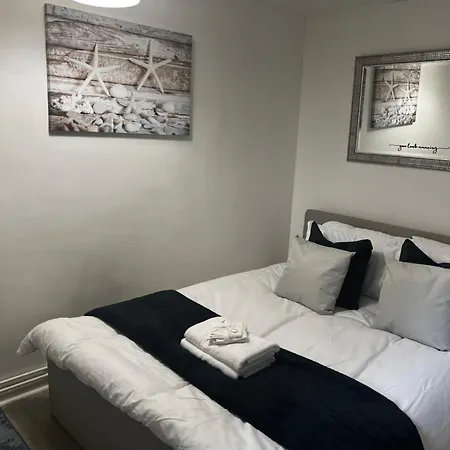 Stylish Near Excel London- Sleeps 4! ロンドン