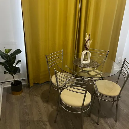 Stylish Near Excel London- Sleeps 4! * ロンドン