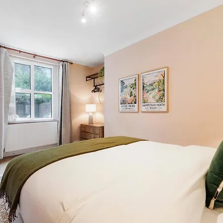 The Earl's Court Wonder - Adorable 1bdr Flat With Terrace * London