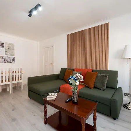 Pass The Keys Cosy One Bedroom Near Hyde Park Oxford Street Apartment London
