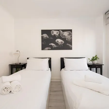 Pass The Keys Cosy One Bedroom Near Hyde Park Oxford Street London