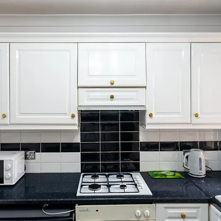 2 Bed, Wembley, Ealing, * London