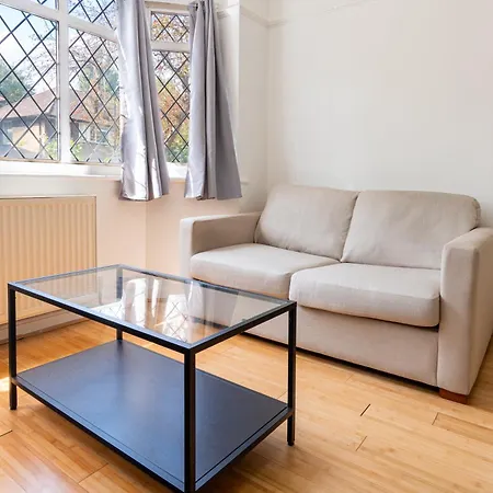 2 Bed, Wembley, Ealing, Apartment *