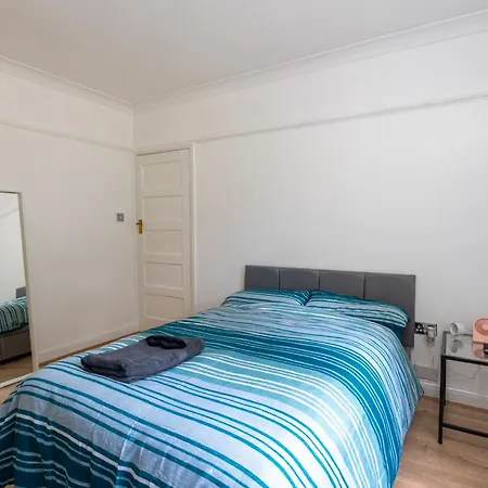 Apartment 2 Bed, Wembley, Ealing,