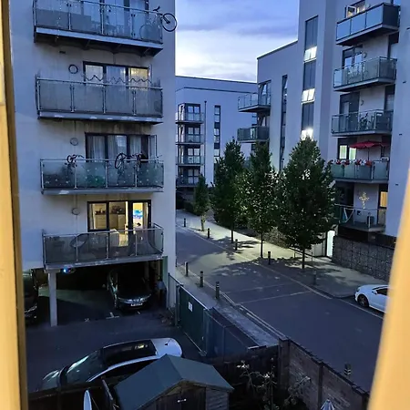 Guest house En-suite Cozy Double Bedroom London