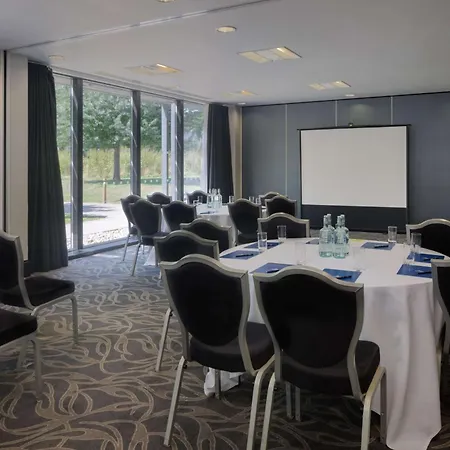 Hilton London Syon Park 4* Brentford