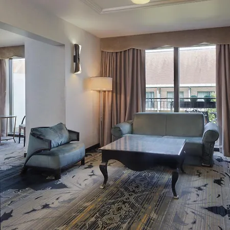 Hilton London Syon Park 4*