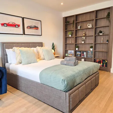 Apartment Modern & 3bedroom Flat With Pvt Balcony Steps From Regent's Park London