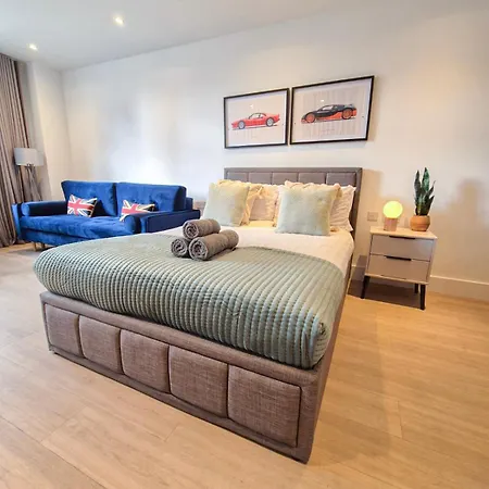 Apartment Modern & 3bedroom Flat With Pvt Balcony Steps From Regent's Park *