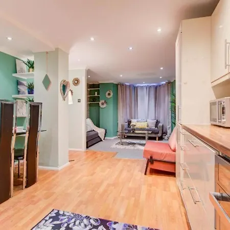 Hyde Park Two Bedroom
