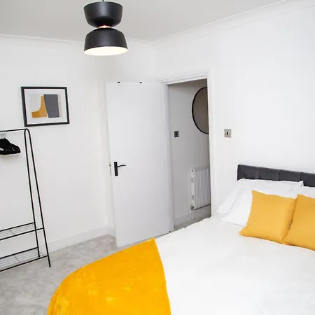 The Staverton Suite, לונדון