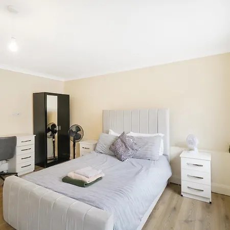 In Prime W1 Apartment London