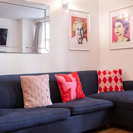 Detached House With Free Parking In Little Venice Near Paddington Hyde Park